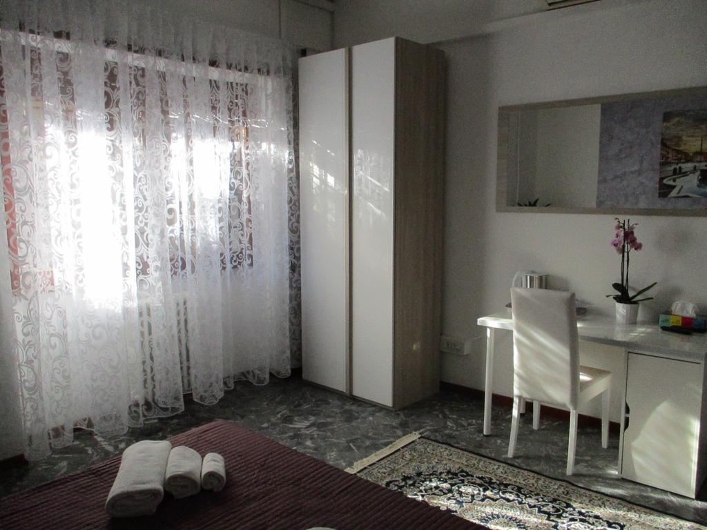 Maxim Rooms Rome Extérieur photo
