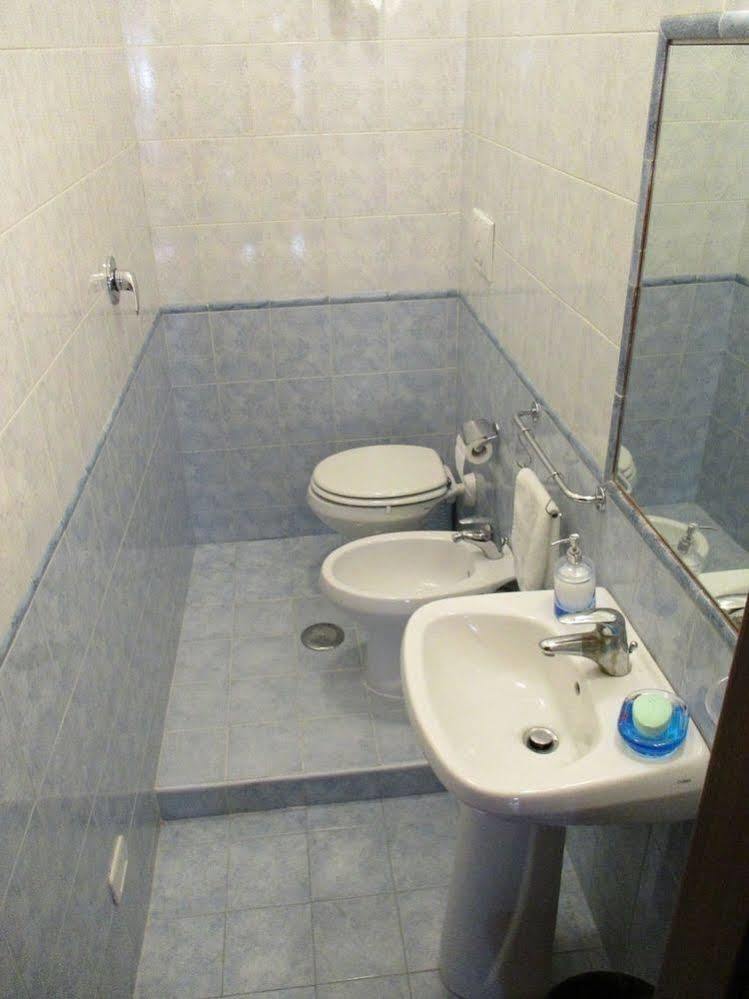 Maxim Rooms Rome Extérieur photo