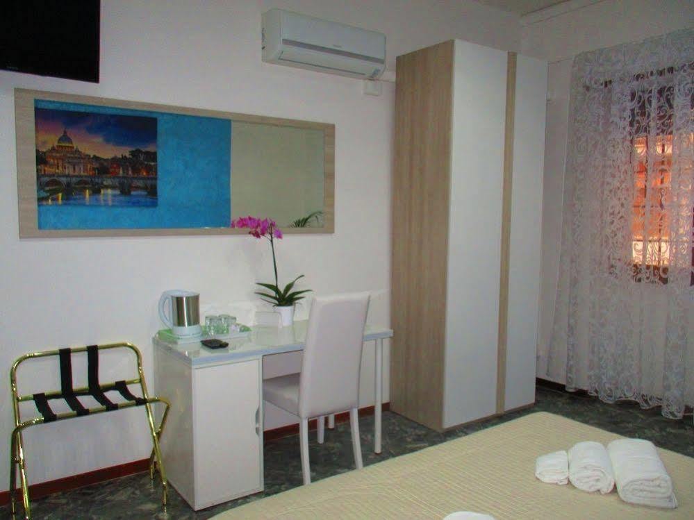 Maxim Rooms Rome Extérieur photo